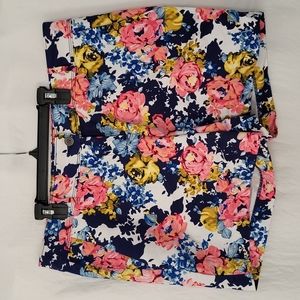 Isaac Mizrahi Bold & Bright Floral Shorts